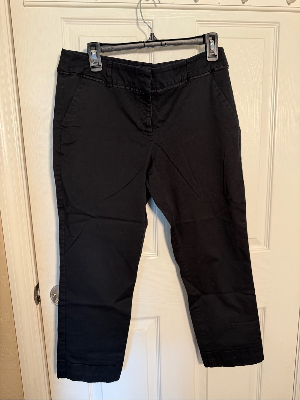 New York & Company Black Cropped Stretch Jeans